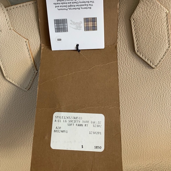 Authentic Burberry Tote Bag - Picture 16 of 16